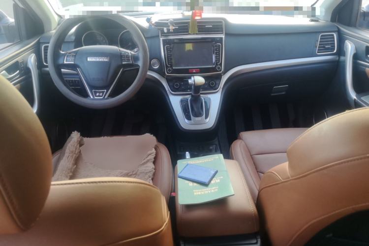 Used Haval H6 2015 Sport Edition 1.5T Automatic Two-Wheel Drive Luxury Model Center Console