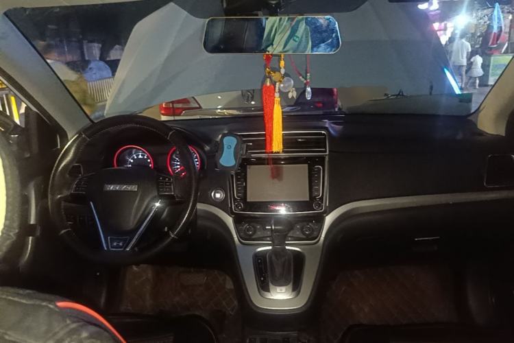 Used Haval H6 2015 Sport Edition 1.5T Automatic Two-Wheel Drive Luxury Model Center Console