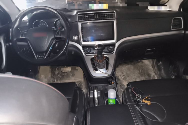 Used Haval H6 2015 Sport Edition 1.5T Automatic Two-Wheel Drive Luxury Model Center Console
