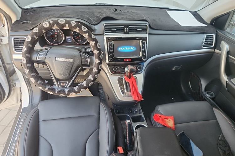 Used Haval H6 2015 Sport Edition 1.5T Automatic Two-Wheel Drive Luxury Model Center Console