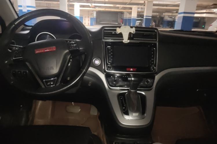 Used Haval H6 2015 Sport Edition 1.5T Automatic Two-Wheel Drive Luxury Model Center Console