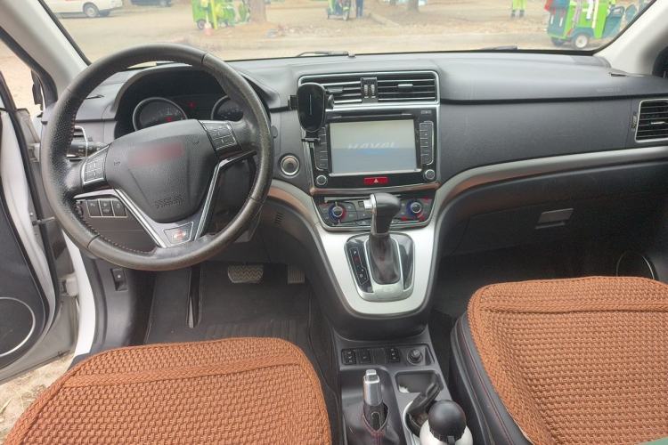 Used Haval H6 2015 Sport Edition 1.5T Automatic Two-Wheel Drive Luxury Model Center Console