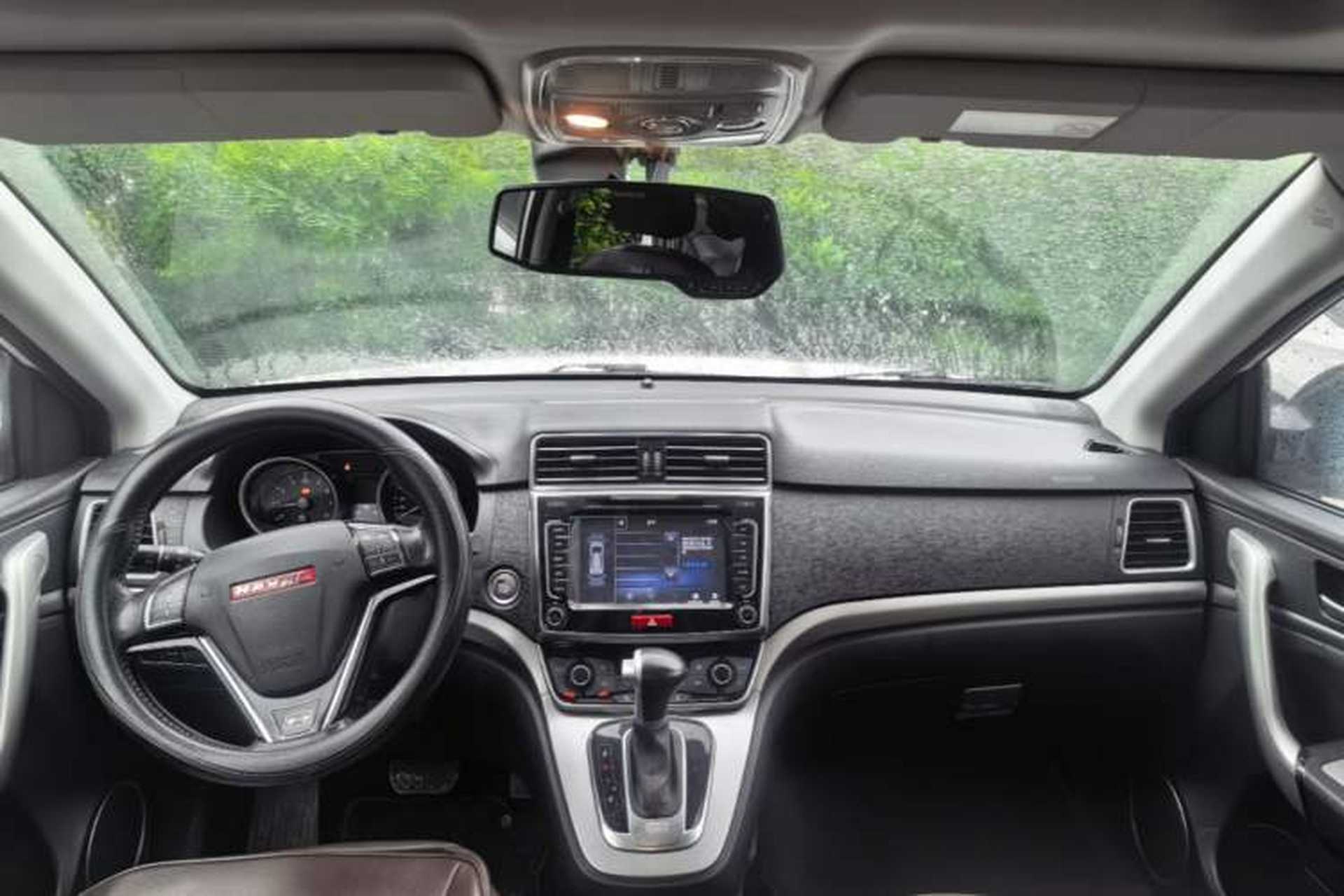 Used Haval H6 2015 Sport Edition 1.5T Automatic Two-Wheel Drive Luxury Model Center Console