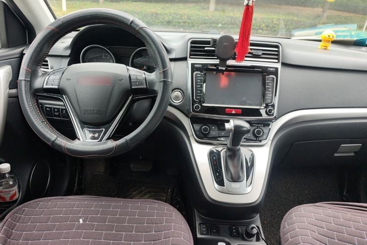 Used Haval H6 2015 Sport Edition 1.5T Automatic Two-Wheel Drive Luxury Model Center Console