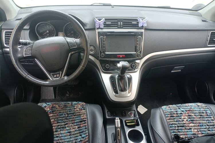 Used Haval H6 2015 Sport Edition 1.5T Automatic Two-Wheel Drive Luxury Model Center Console