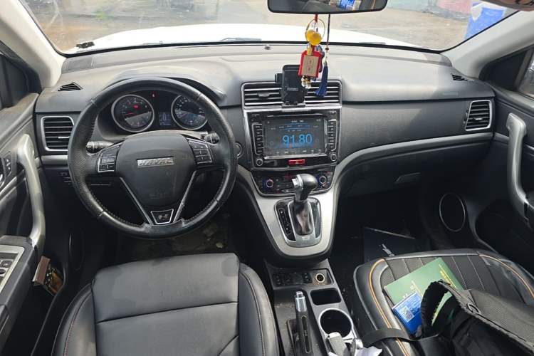 Used Haval H6 2015 Sport Edition 1.5T Automatic Two-Wheel Drive Luxury Model Center Console