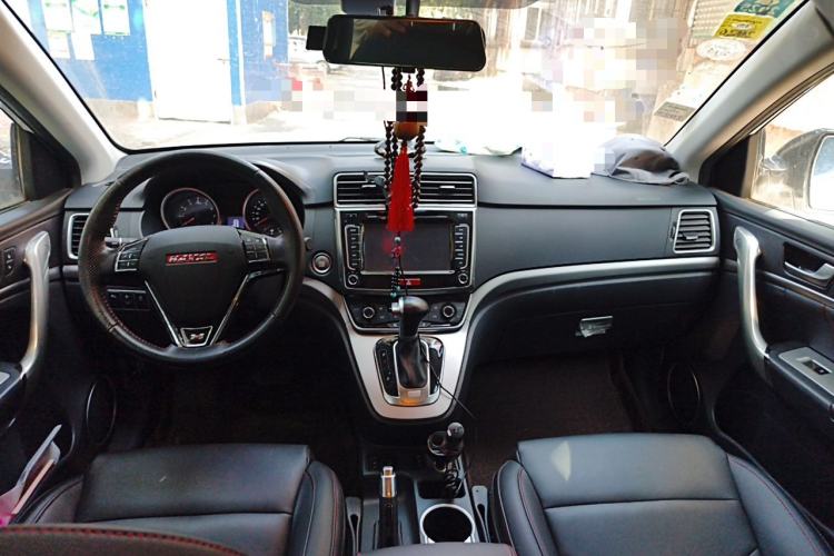 Used Haval H6 2015 Sport Edition 1.5T Automatic Two-Wheel Drive Luxury Model Center Console