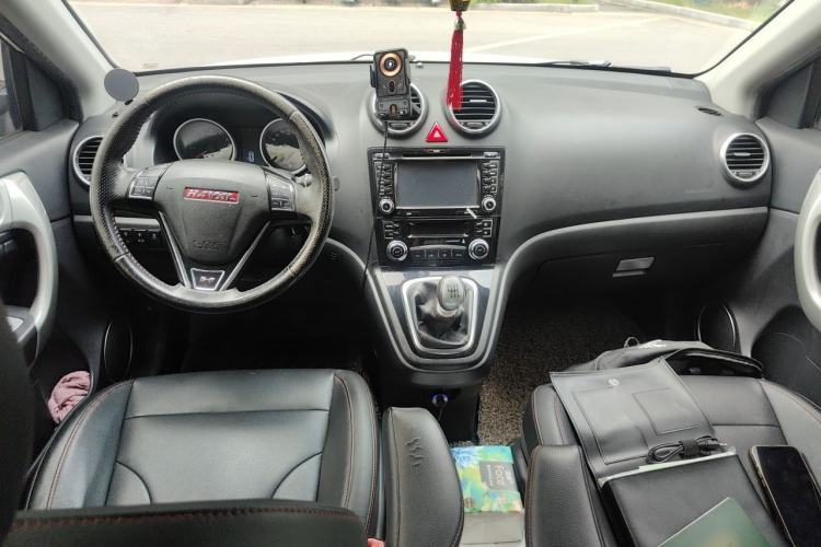 Used Haval H6 2015 Upgraded Model 1.5T Manual Two-Wheel Drive Elite Version Center Console