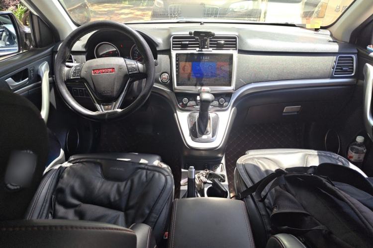 Used Haval H6 2015 Sport Edition 1.5T Automatic Two-Wheel Drive Luxury Model Center Console