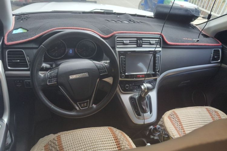 Used Haval H6 2015 Sport Edition 1.5T Automatic Two-Wheel Drive Luxury Model Center Console