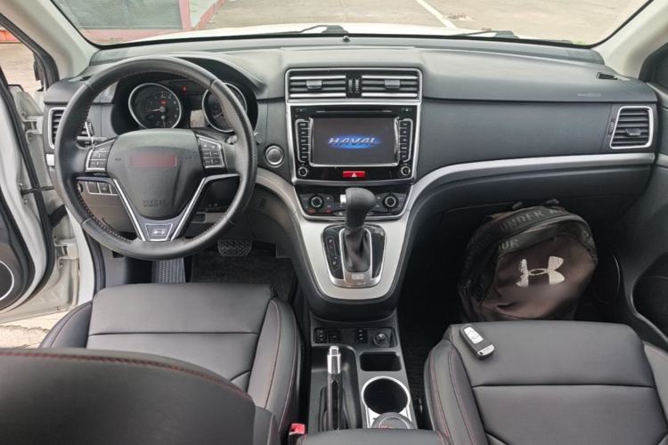 Used Haval H6 2015 Sport Edition 1.5T Automatic Two-Wheel Drive Luxury Model Center Console