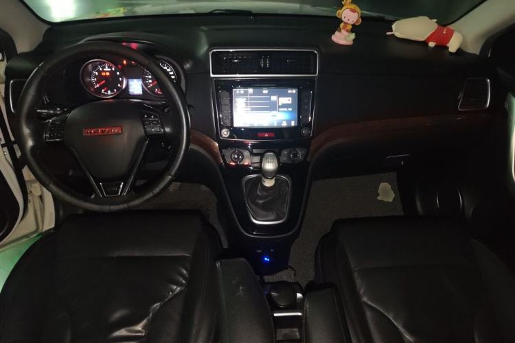 Used Haval H6 2015 Sport Edition 1.5T Manual Two-Wheel Drive Elite Model Center Console