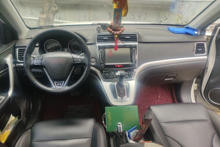 Used Haval H6 2015 Sport Edition 1.5T Automatic Two-Wheel Drive Luxury Model Center Console