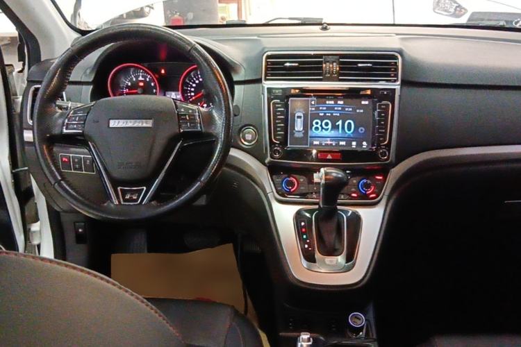 Used Haval H6 2015 Sport Edition 1.5T Automatic Two-Wheel Drive Luxury Model Center Console