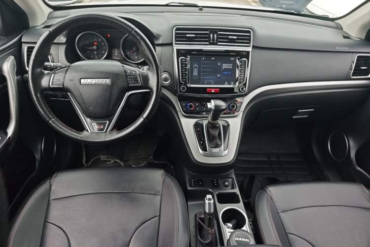 Used Haval H6 2015 Sport Edition 1.5T Automatic Two-Wheel Drive Luxury Model Center Console