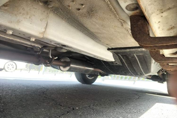 Used Haval H6 2015 Sport Edition 1.5T Automatic Two-Wheel Drive Luxury Model Chassis Front Left