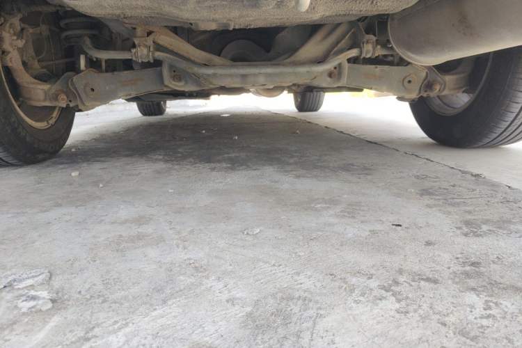 Used Haval H6 2015 Upgraded Model 1.5T Manual Two-Wheel Drive Elite Version Chassis Front Left