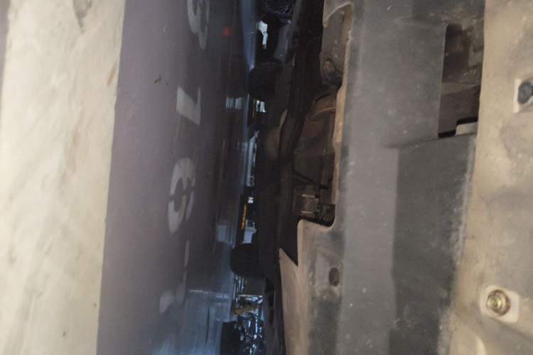 Used Haval H6 2015 Upgraded Model 1.5T Manual Two-Wheel Drive Elite Version Chassis Front
