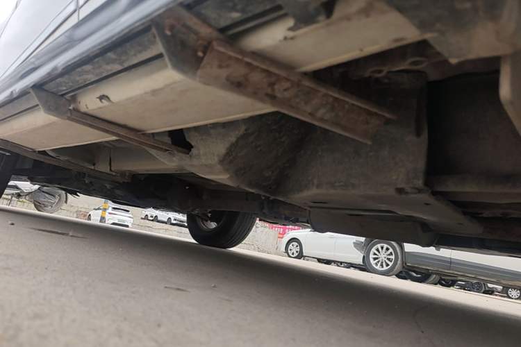 Used Haval H6 2015 Upgraded Model 1.5T Manual Two-Wheel Drive Elite Version Chassis Rear Left