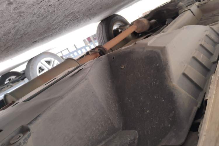 Used Haval H6 2015 Upgraded Model 1.5T Manual Two-Wheel Drive Elite Version Chassis Rear Left