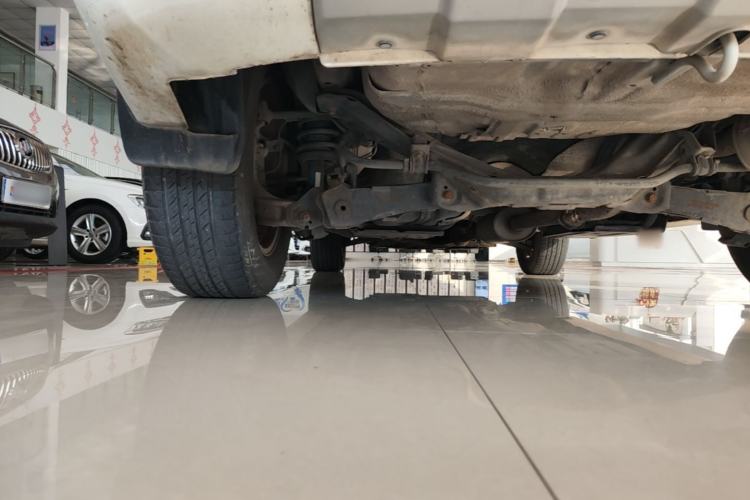 Used Haval H6 2015 Upgraded Model 1.5T Manual Two-Wheel Drive Elite Version Chassis Rear Left