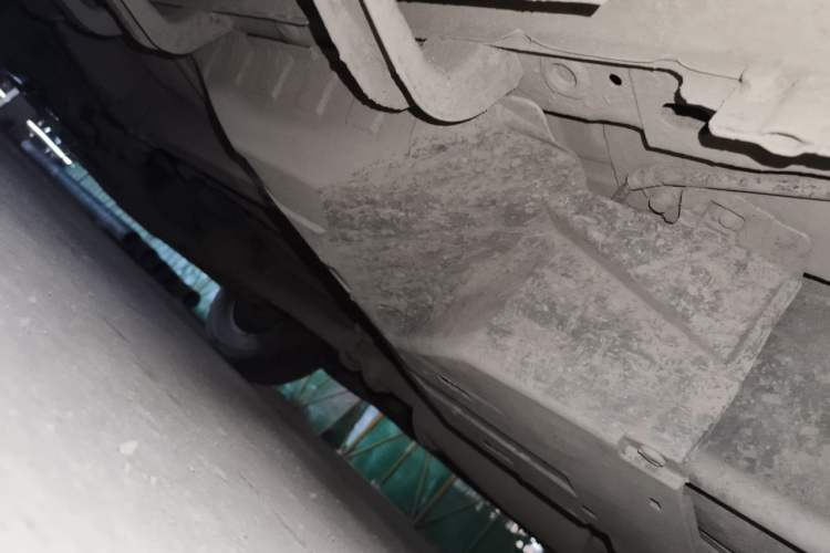 Used Haval H6 2015 Sport Edition 1.5T Automatic Two-Wheel Drive Luxury Model Chassis Rear Left