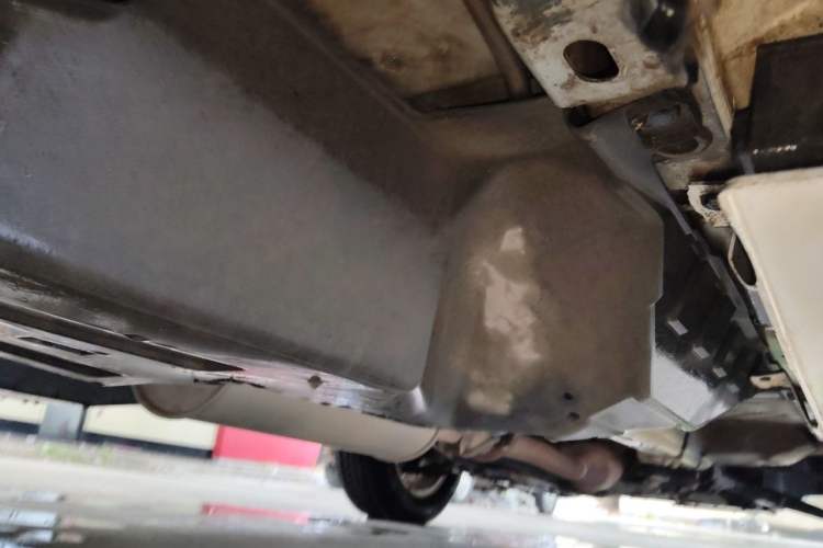 Used Haval H6 2015 Upgraded Model 1.5T Manual Two-Wheel Drive Elite Version Chassis Rear Right