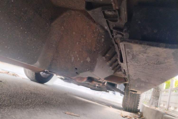 Used Haval H6 2015 Upgraded Model 1.5T Manual Two-Wheel Drive Elite Version Chassis Rear Right