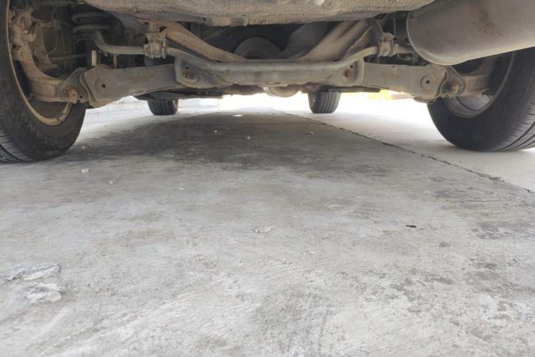 Used Haval H6 2015 Upgraded Model 1.5T Manual Two-Wheel Drive Elite Version Chassis Rear Right