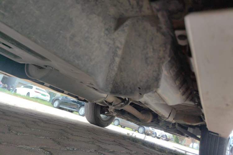 Used Haval H6 2015 Upgraded Model 1.5T Manual Two-Wheel Drive Elite Version Chassis Rear Right