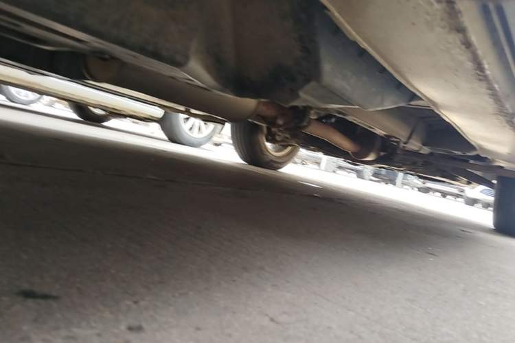 Used Haval H6 2015 Upgraded Model 1.5T Manual Two-Wheel Drive Elite Version Chassis Rear Right