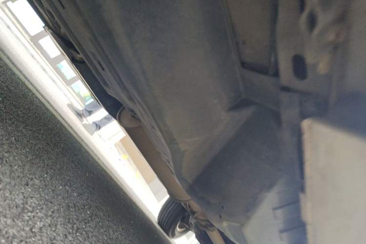 Used Haval H6 2015 Upgraded Model 1.5T Manual Two-Wheel Drive Elite Version Chassis Rear Right