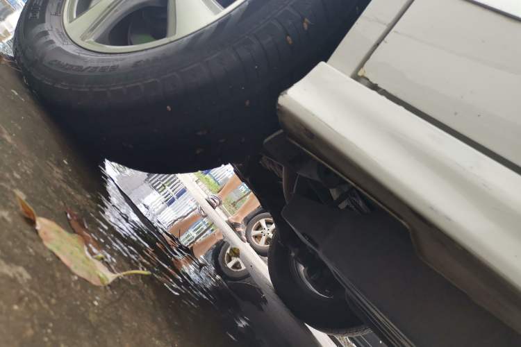 Used Haval H6 2015 Upgraded Model 1.5T Manual Two-Wheel Drive Elite Version Chassis Rear Right