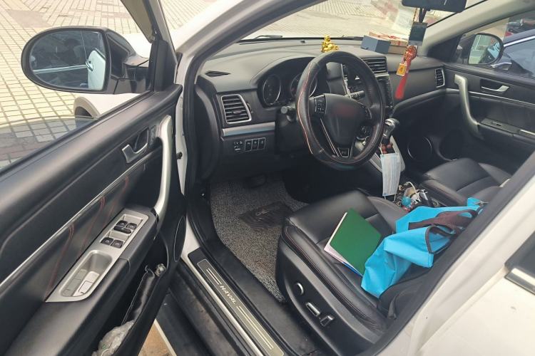 Used Haval H6 2015 Sport Edition 1.5T Automatic Two-Wheel Drive Luxury Model Driver Seat