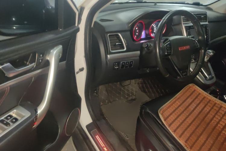 Used Haval H6 2015 Sport Edition 1.5T Automatic Two-Wheel Drive Luxury Model Driver Seat