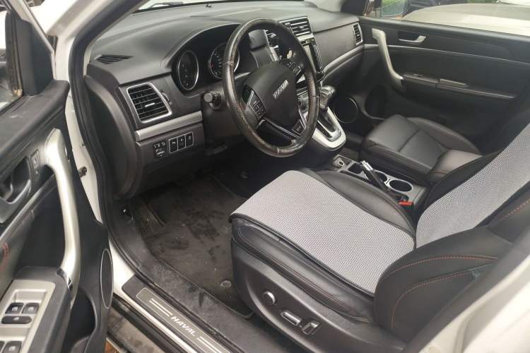 Used Haval H6 2015 Sport Edition 1.5T Automatic Two-Wheel Drive Luxury Model Driver Seat
