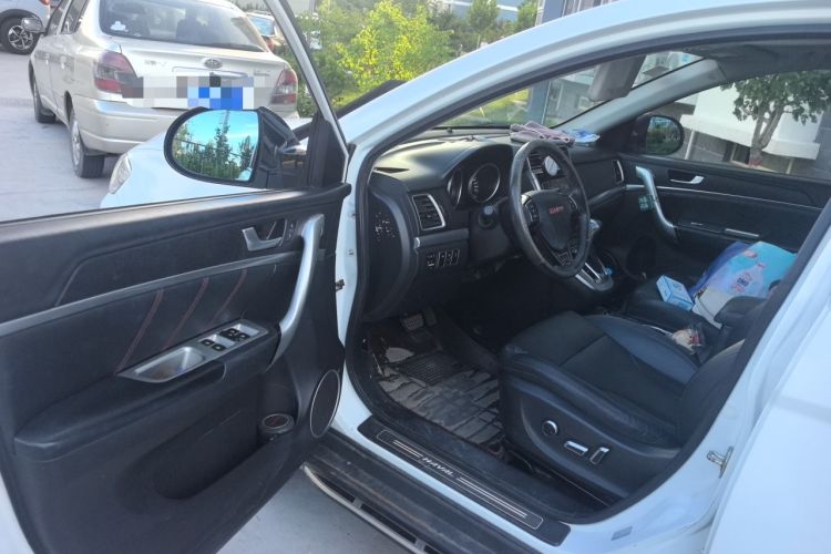 Used Haval H6 2015 Sport Edition 1.5T Automatic Two-Wheel Drive Luxury Model Driver Seat