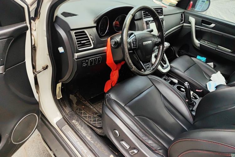 Used Haval H6 2015 Sport Edition 1.5T Automatic Two-Wheel Drive Luxury Model Driver Seat