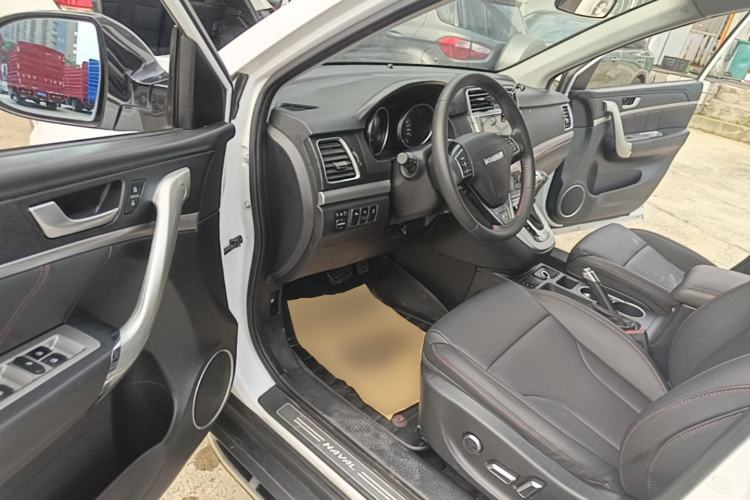 Used Haval H6 2015 Sport Edition 1.5T Automatic Two-Wheel Drive Luxury Model Driver Seat
