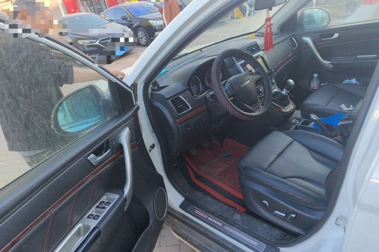 Used Haval H6 2015 Revised Version Sport Edition 1.5T Manual Transmission Two-Wheel Drive Elite Grade Driver Seat