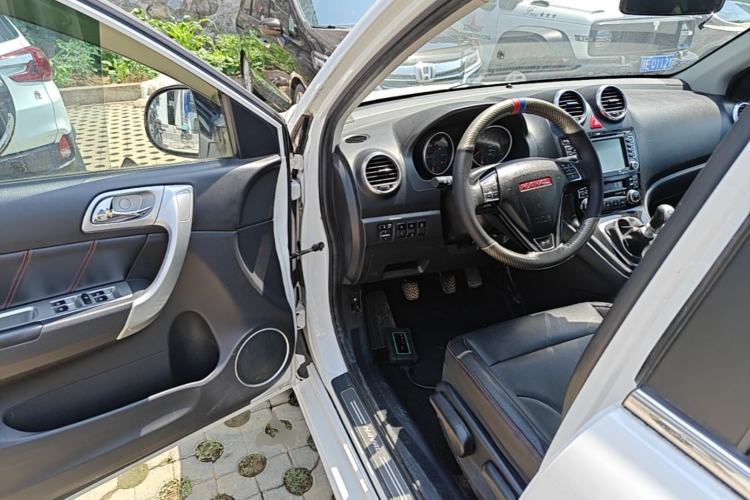 Used Haval H6 2015 Upgraded Model 1.5T Manual 4x4 Elite Version Driver Seat