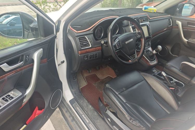 Used Haval H6 2015 Revised Version Sport Edition 1.5T Manual Transmission Two-Wheel Drive Elite Grade Driver Seat