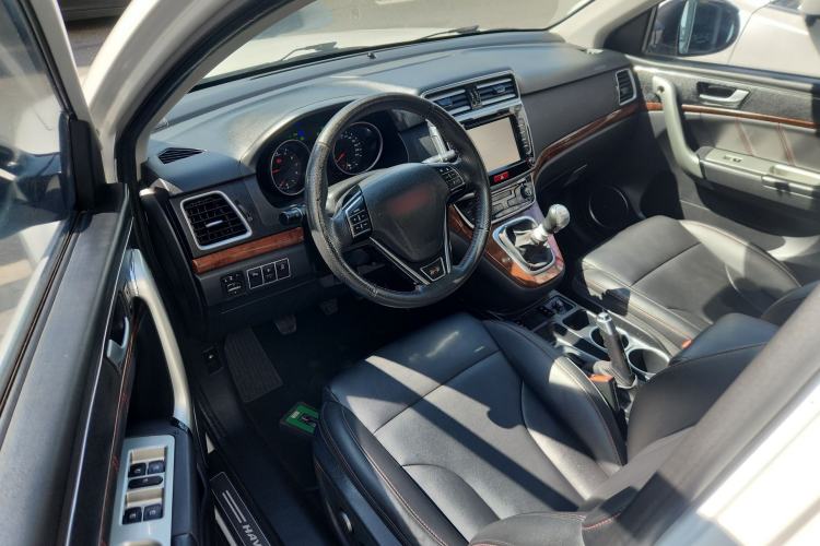 Used Haval H6 2015 Revised Version Sport Edition 1.5T Manual Transmission Two-Wheel Drive Elite Grade Driver Seat