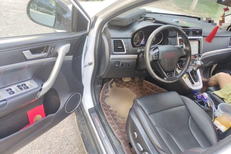 Used Haval H6 2015 Sport Edition 1.5T Automatic Two-Wheel Drive Luxury Model Driver Seat