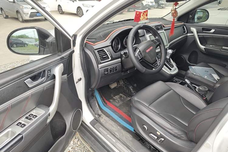 Used Haval H6 2015 Sport Edition 1.5T Automatic Two-Wheel Drive Luxury Model Driver Seat