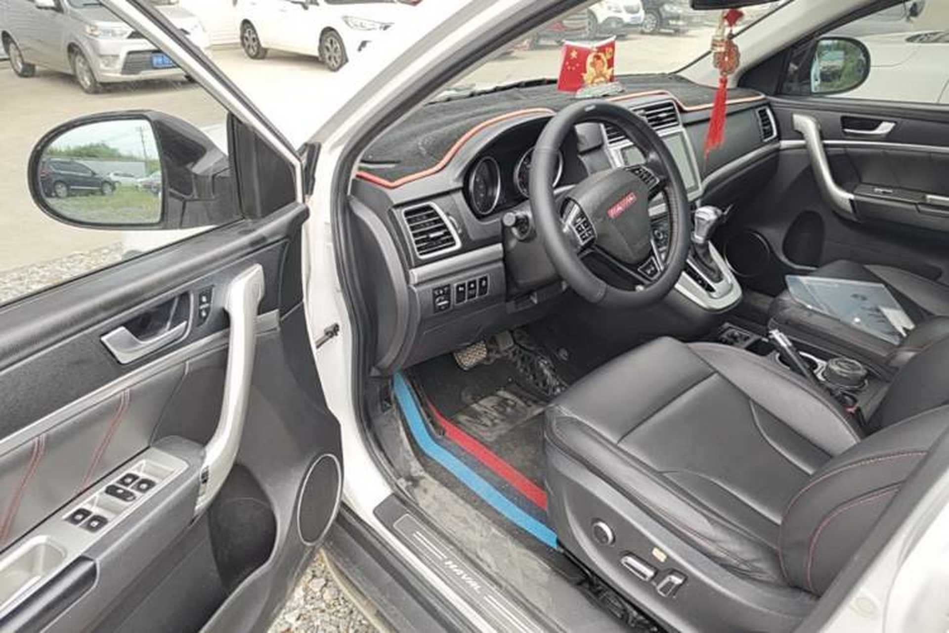 Used Haval H6 2015 Sport Edition 1.5T Automatic Two-Wheel Drive Luxury Model Driver Seat