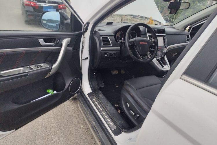 Used Haval H6 2015 Sport Edition 1.5T Automatic Two-Wheel Drive Luxury Model Driver Seat