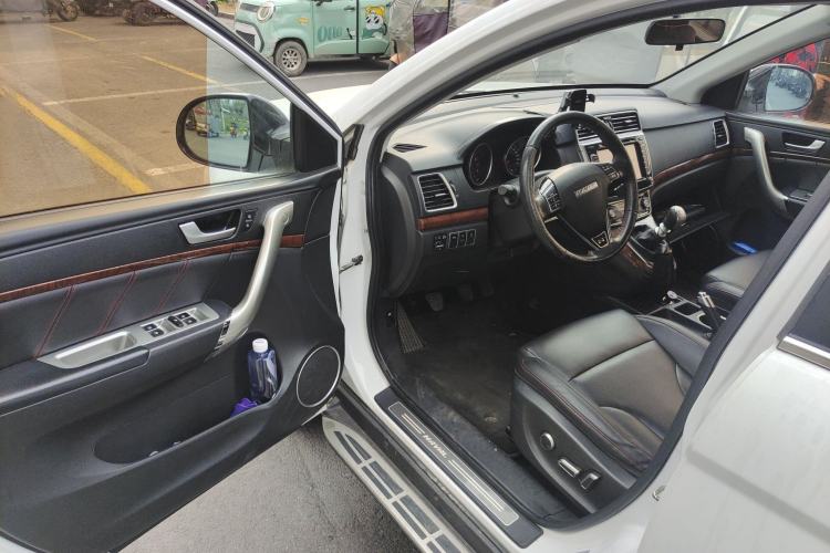 Used Haval H6 2015 Sport Edition 1.5T Manual Two-Wheel Drive Elite Model Driver Seat