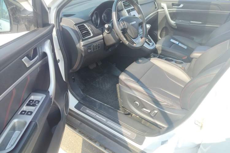 Used Haval H6 2015 Sport Edition 1.5T Automatic Two-Wheel Drive Luxury Model Driver Seat