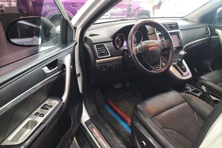 Used Haval H6 2015 Sport Edition 1.5T Automatic Two-Wheel Drive Luxury Model Driver Seat